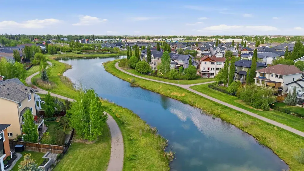 1605 Montgomery Way SE High River AB T1V 0B8