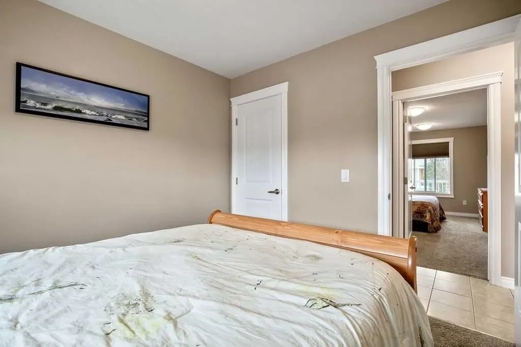2006 30 Avenue Nanton AB T0L 1R0