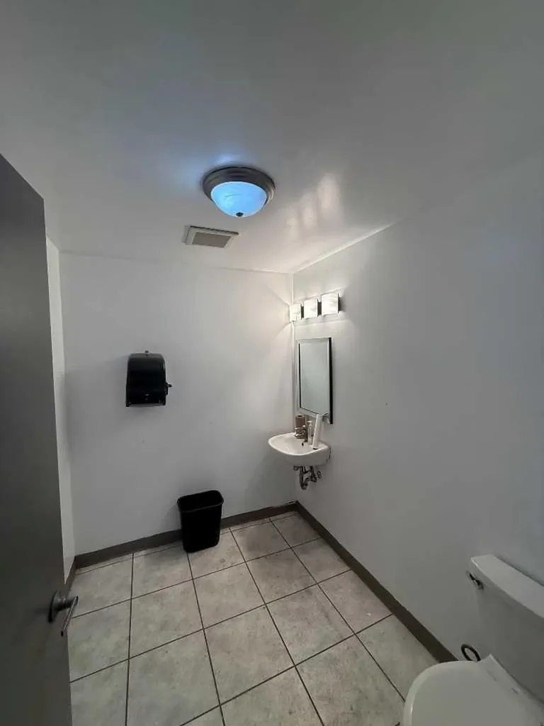 6782 50 Avenue Red Deer AB T4N 3W7