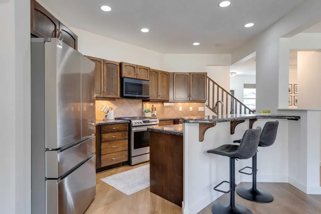 107 Aspen Stone Crescent SW Calgary AB T3H 5Y7