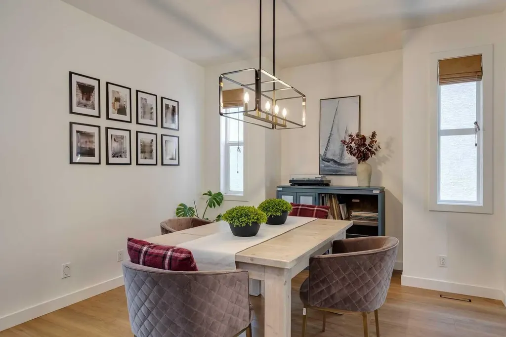 107 Aspen Stone Crescent SW Calgary AB T3H 5Y7