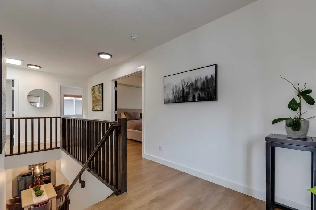 107 Aspen Stone Crescent SW Calgary AB T3H 5Y7