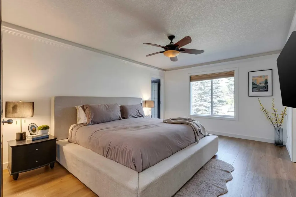 107 Aspen Stone Crescent SW Calgary AB T3H 5Y7