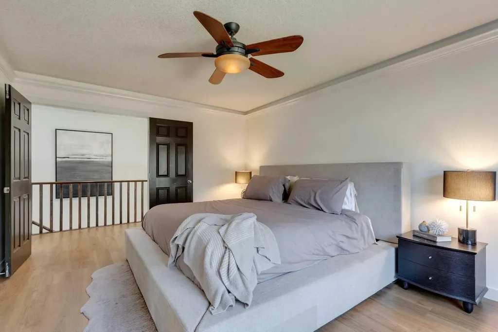 107 Aspen Stone Crescent SW Calgary AB T3H 5Y7