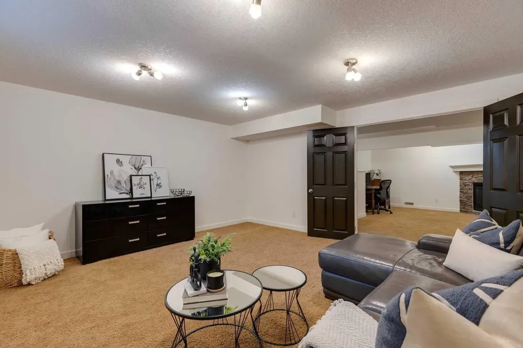 107 Aspen Stone Crescent SW Calgary AB T3H 5Y7