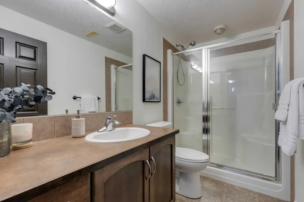 107 Aspen Stone Crescent SW Calgary AB T3H 5Y7