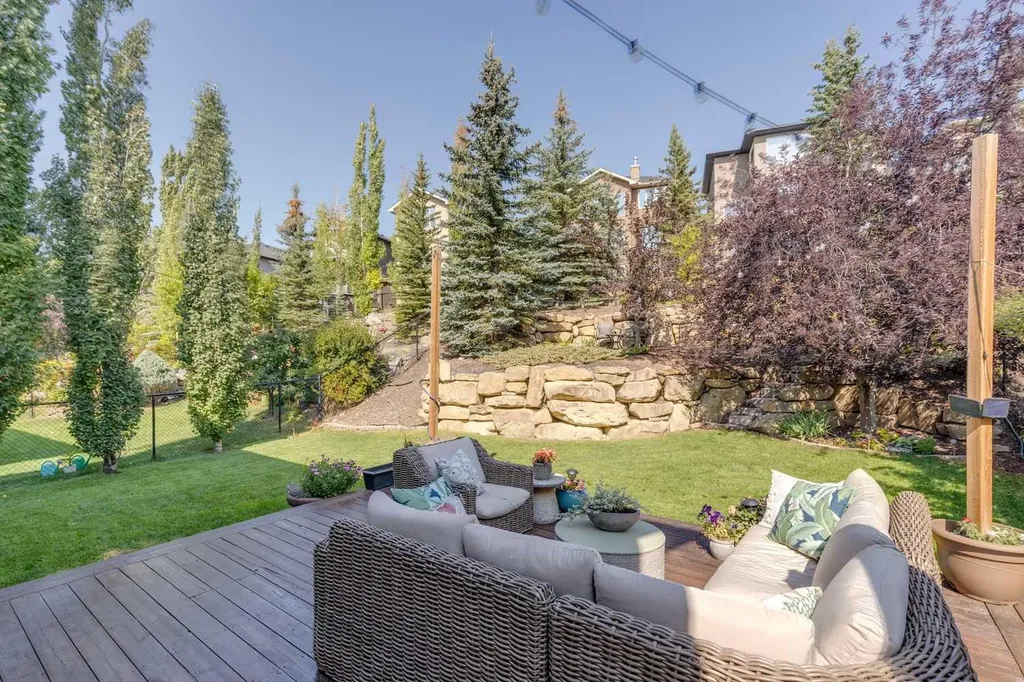 107 Aspen Stone Crescent SW Calgary AB T3H 5Y7
