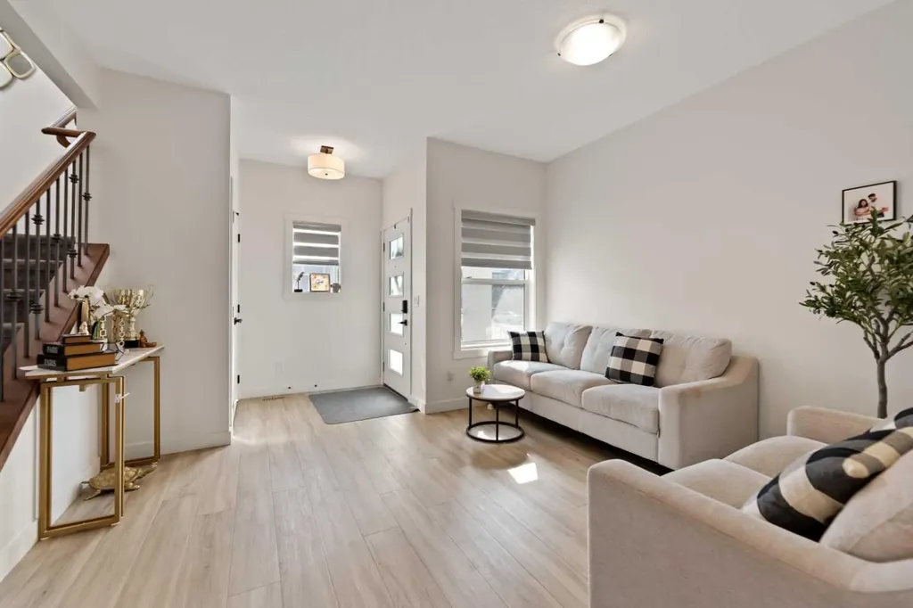 312 Homestead Grove NE Calgary AB T3J 5R6