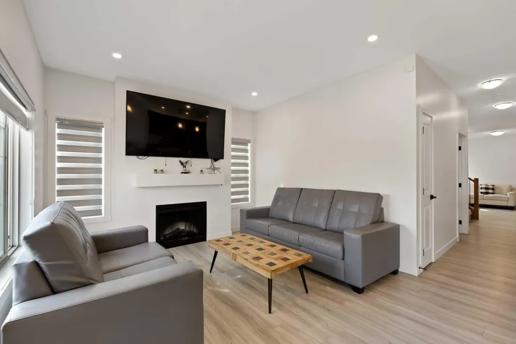 312 Homestead Grove NE Calgary AB T3J 5R6