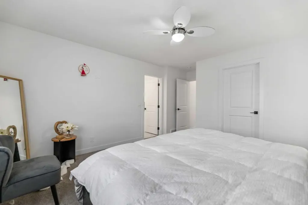 312 Homestead Grove NE Calgary AB T3J 5R6