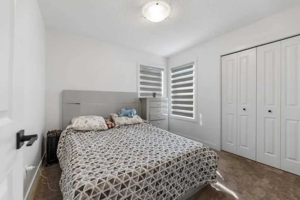 312 Homestead Grove NE Calgary AB T3J 5R6