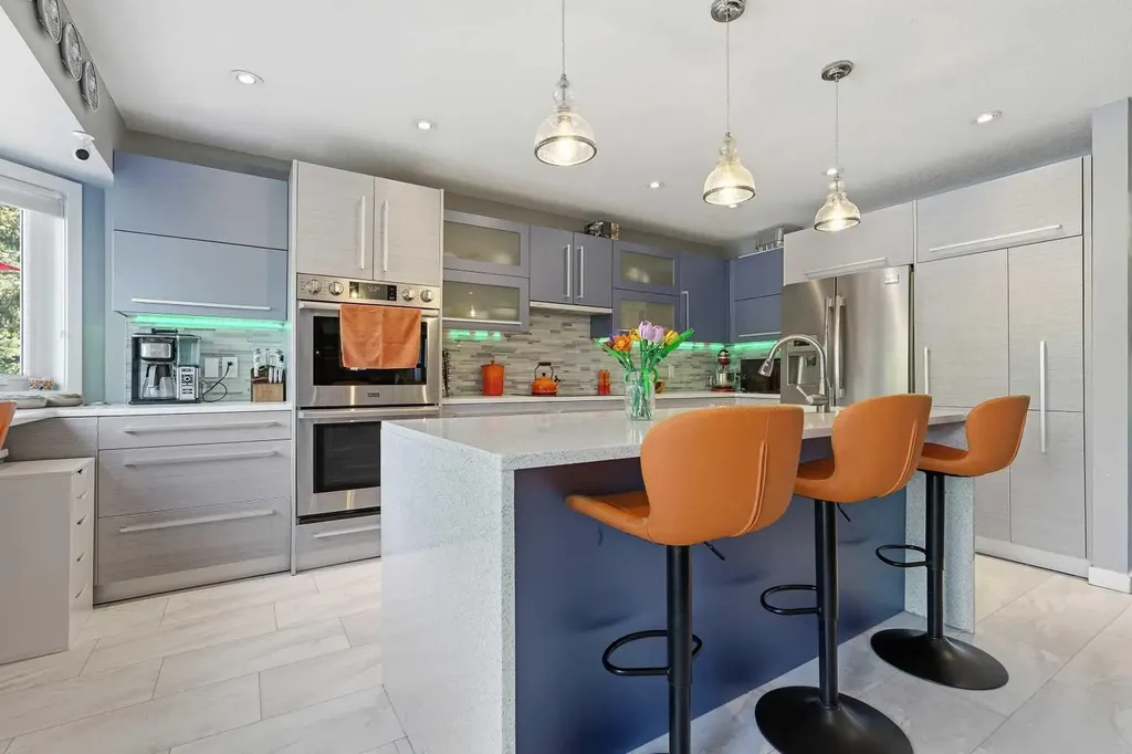804 Downey Place Okotoks AB T1S 1H6