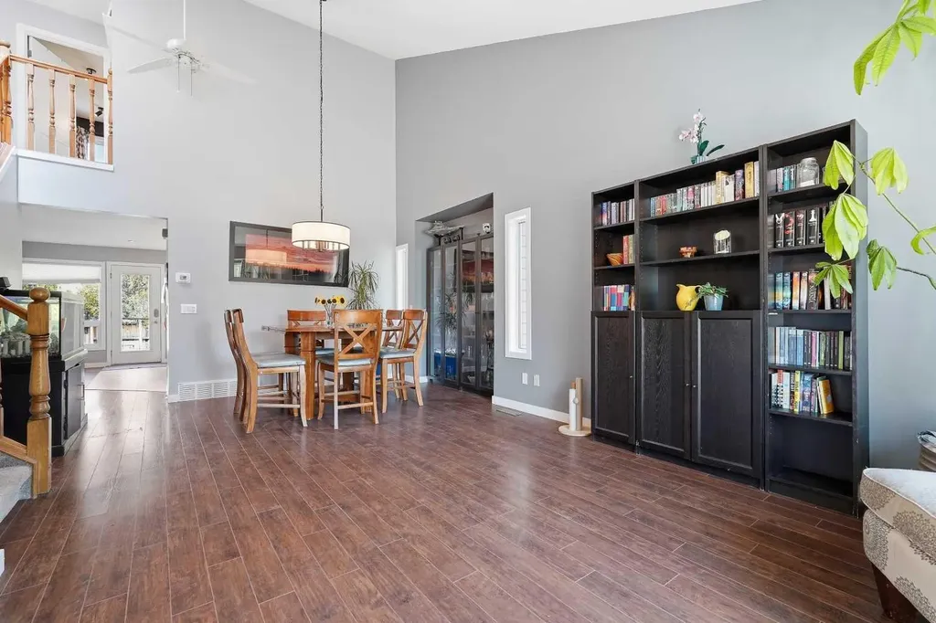 804 Downey Place Okotoks AB T1S 1H6