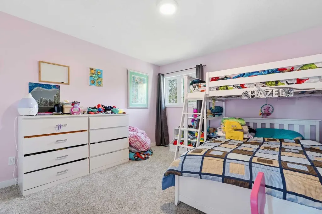 804 Downey Place Okotoks AB T1S 1H6
