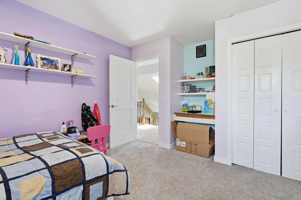 804 Downey Place Okotoks AB T1S 1H6