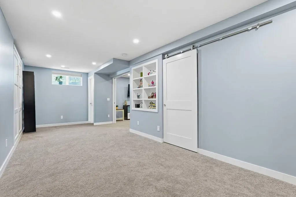 804 Downey Place Okotoks AB T1S 1H6