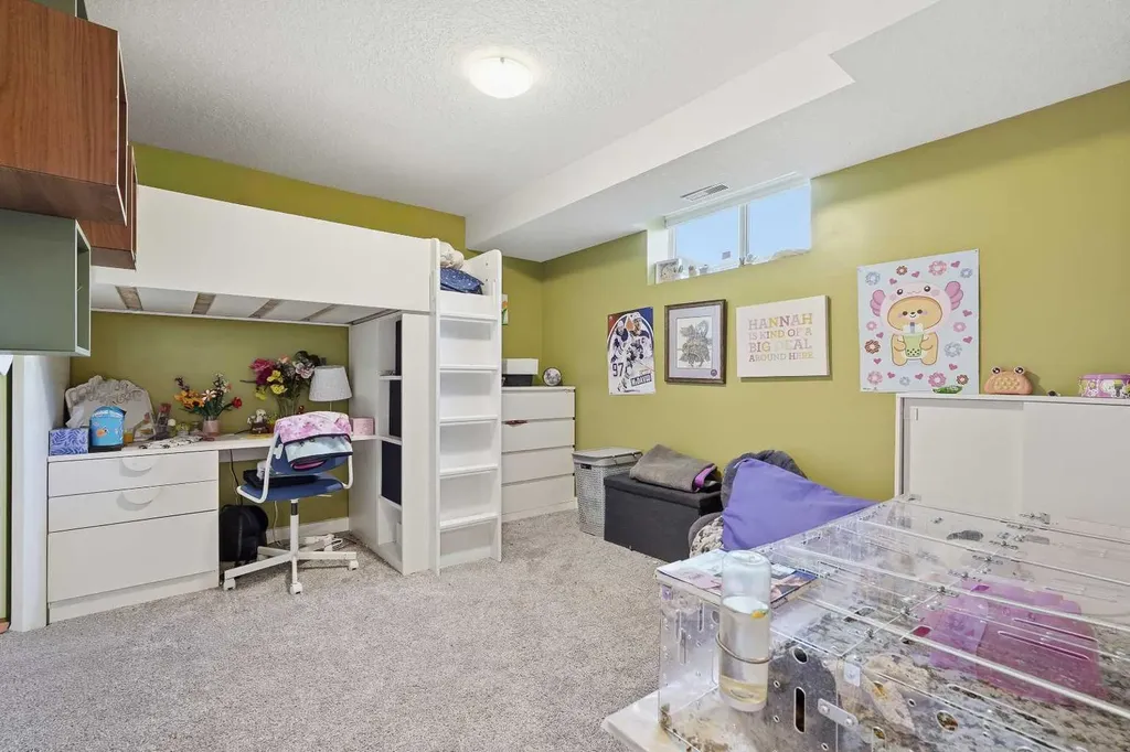804 Downey Place Okotoks AB T1S 1H6