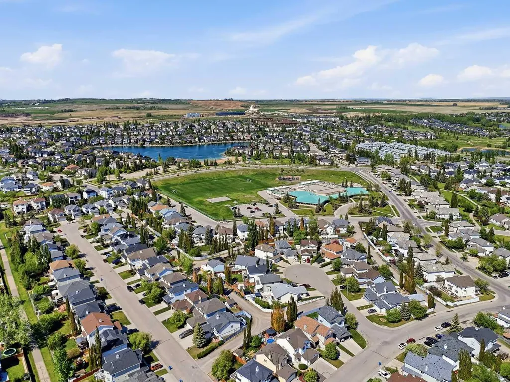 804 Downey Place Okotoks AB T1S 1H6