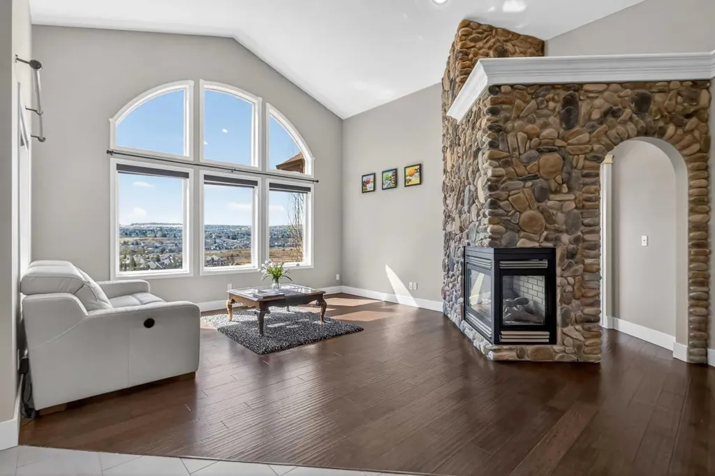 158 Hidden Creek Heights NW Calgary AB T3A 6K9