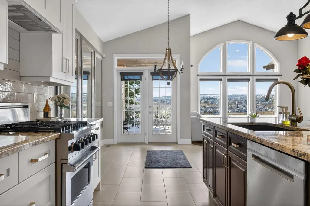 158 Hidden Creek Heights NW Calgary AB T3A 6K9
