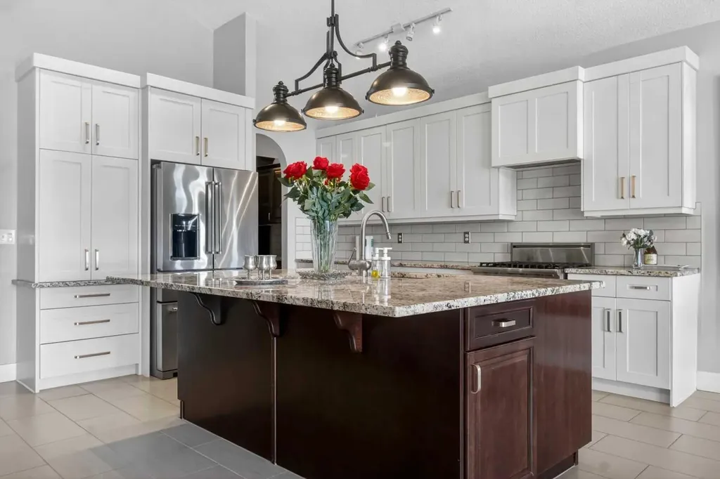 158 Hidden Creek Heights NW Calgary AB T3A 6K9