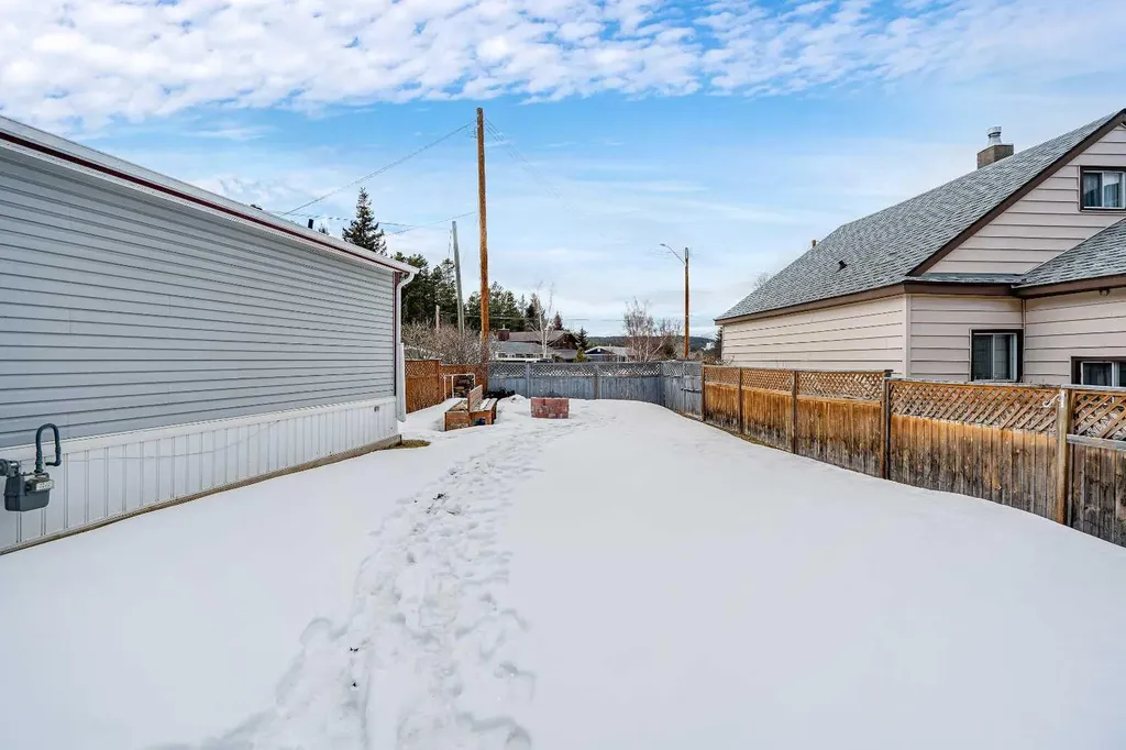 1605 129 Street Blairmore AB T0K 0E0
