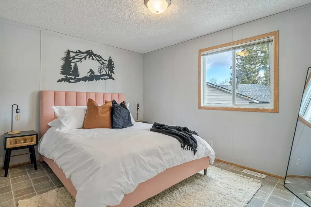 1605 129 Street Blairmore AB T0K 0E0