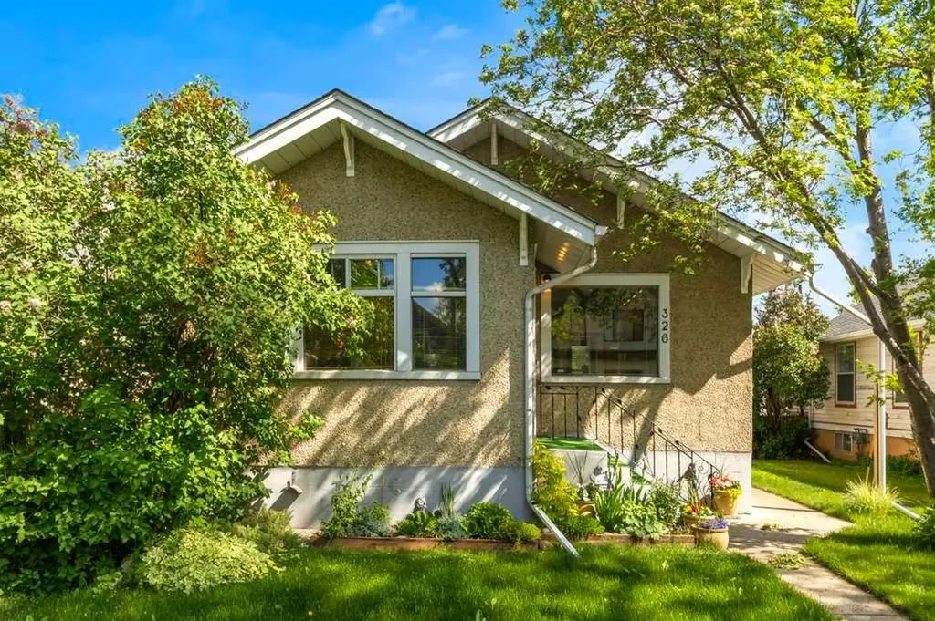 326 8 Avenue NE Calgary AB T2E 0P9