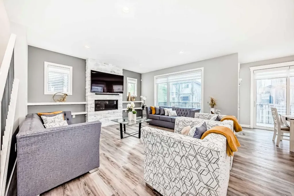 190 Coopersfield Way SW Airdrie AB T4b 4k7