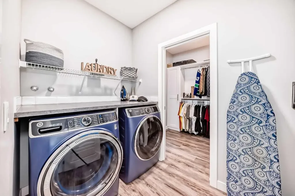 190 Coopersfield Way SW Airdrie AB T4b 4k7