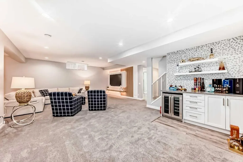 190 Coopersfield Way SW Airdrie AB T4b 4k7