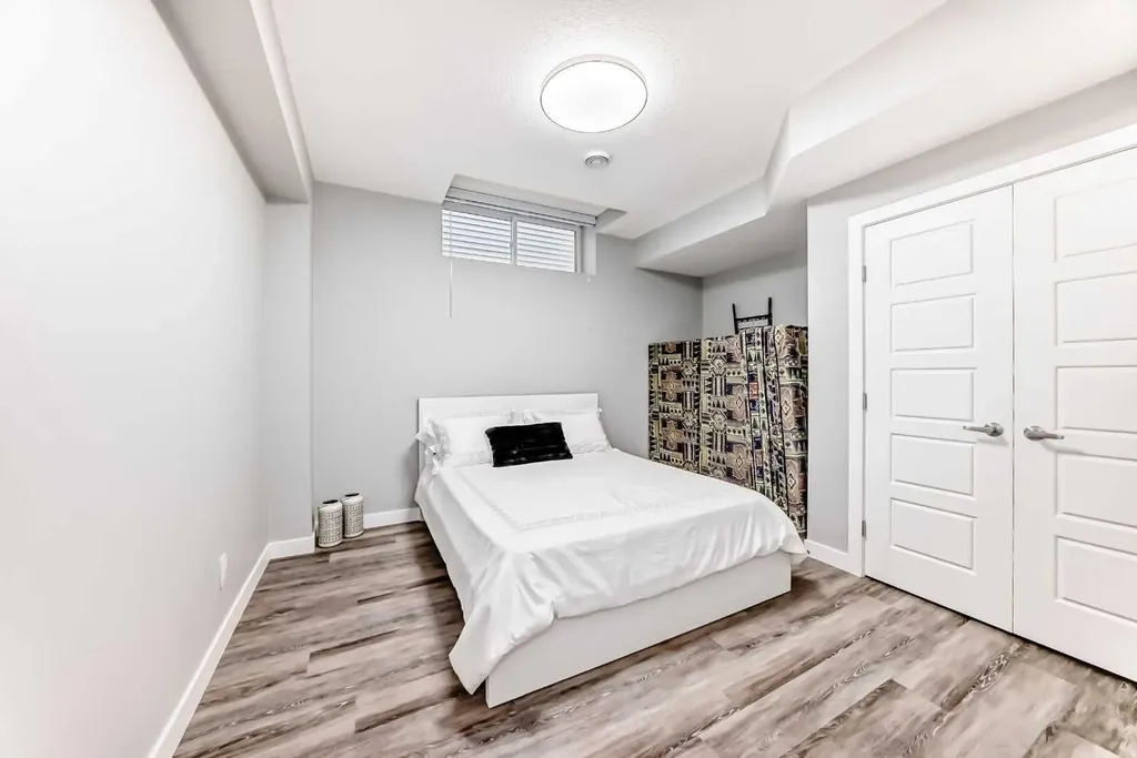 190 Coopersfield Way SW Airdrie AB T4b 4k7