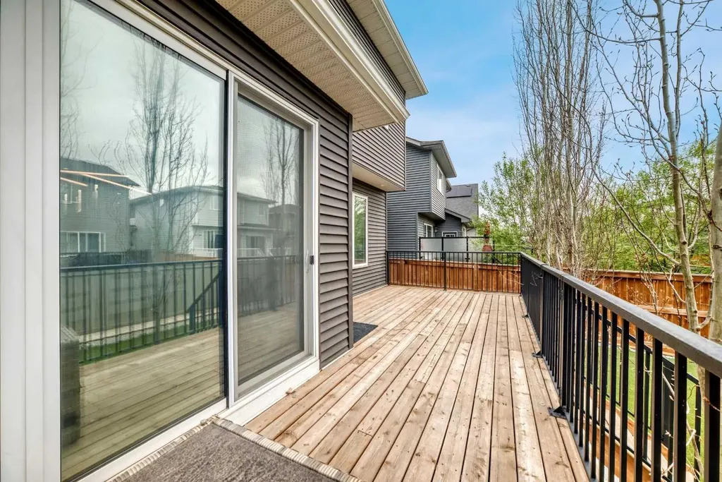 190 Coopersfield Way SW Airdrie AB T4b 4k7