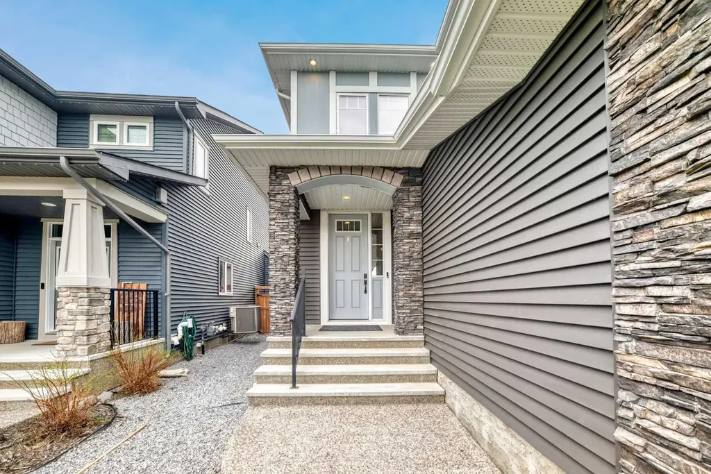 190 Coopersfield Way SW Airdrie AB T4b 4k7