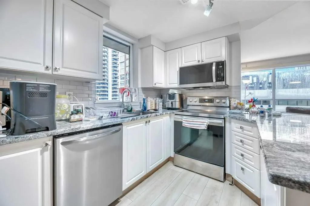683 10 Street SW Calgary AB T2P 5G3