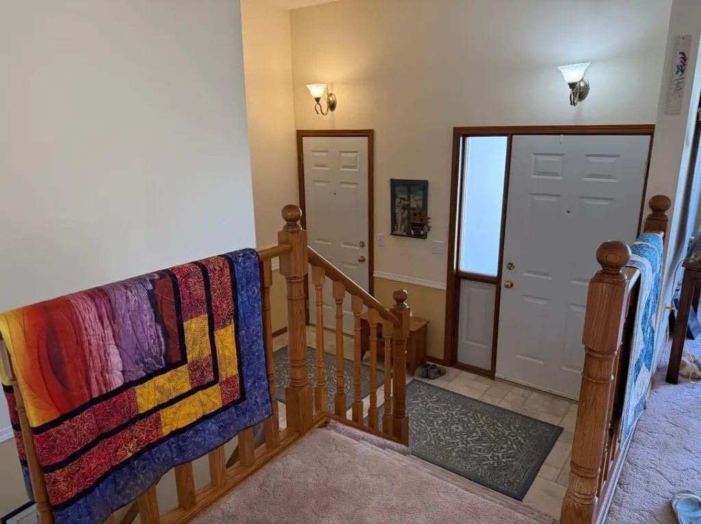 817 Bankview Drive Drumheller AB T0J0Y5