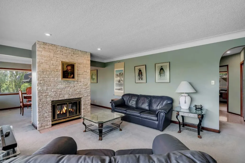 3010 8 Street SW Calgary AB T2T 3A2
