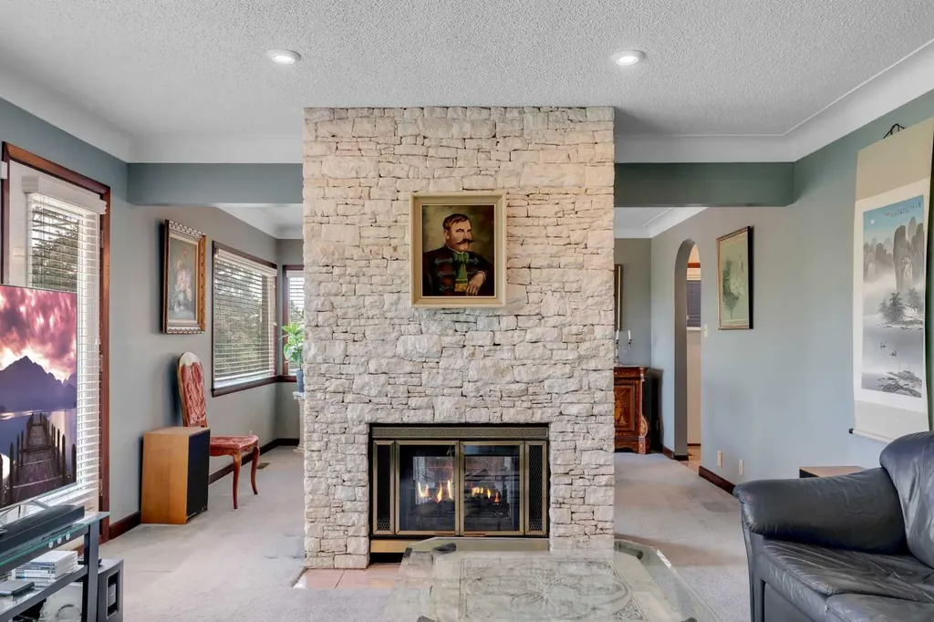 3010 8 Street SW Calgary AB T2T 3A2