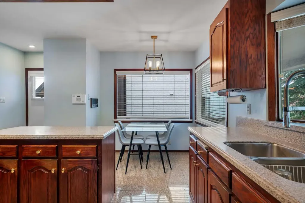 3010 8 Street SW Calgary AB T2T 3A2