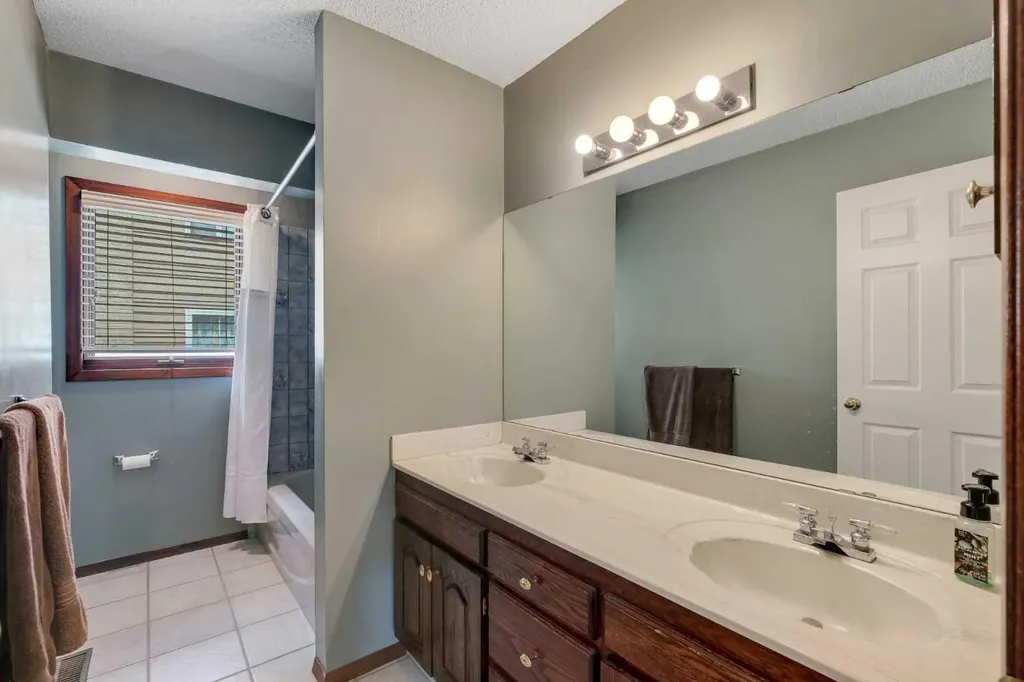 3010 8 Street SW Calgary AB T2T 3A2