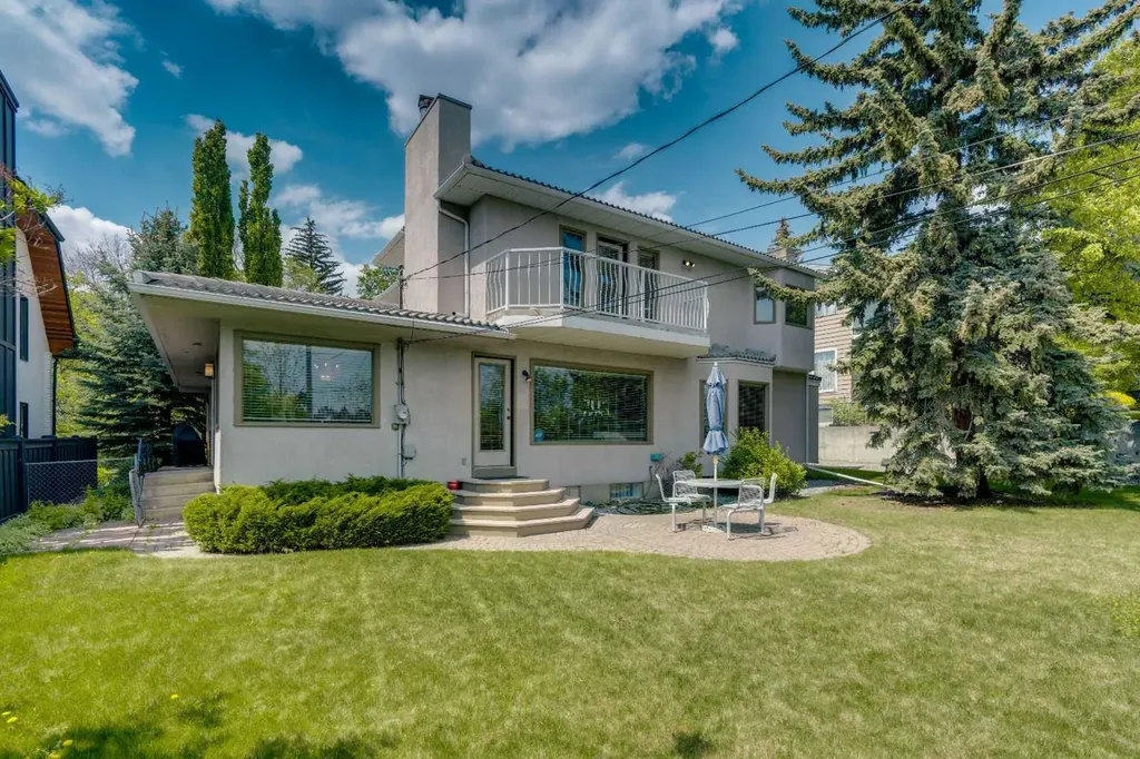 3010 8 Street SW Calgary AB T2T 3A2
