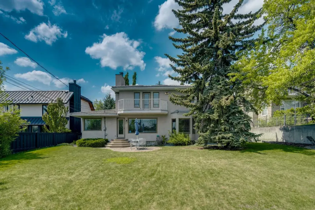 3010 8 Street SW Calgary AB T2T 3A2