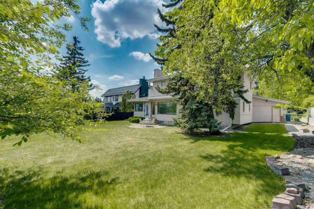 3010 8 Street SW Calgary AB T2T 3A2