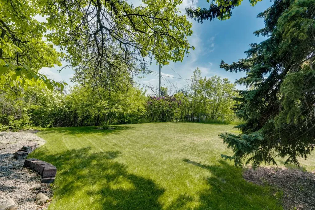 3010 8 Street SW Calgary AB T2T 3A2