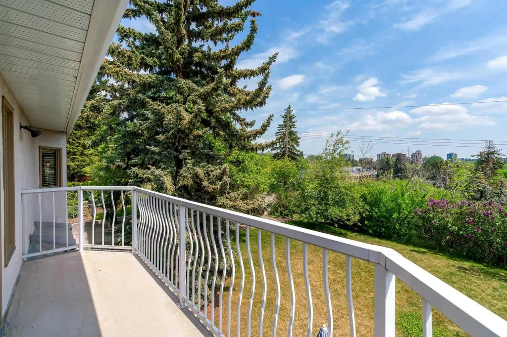 3010 8 Street SW Calgary AB T2T 3A2