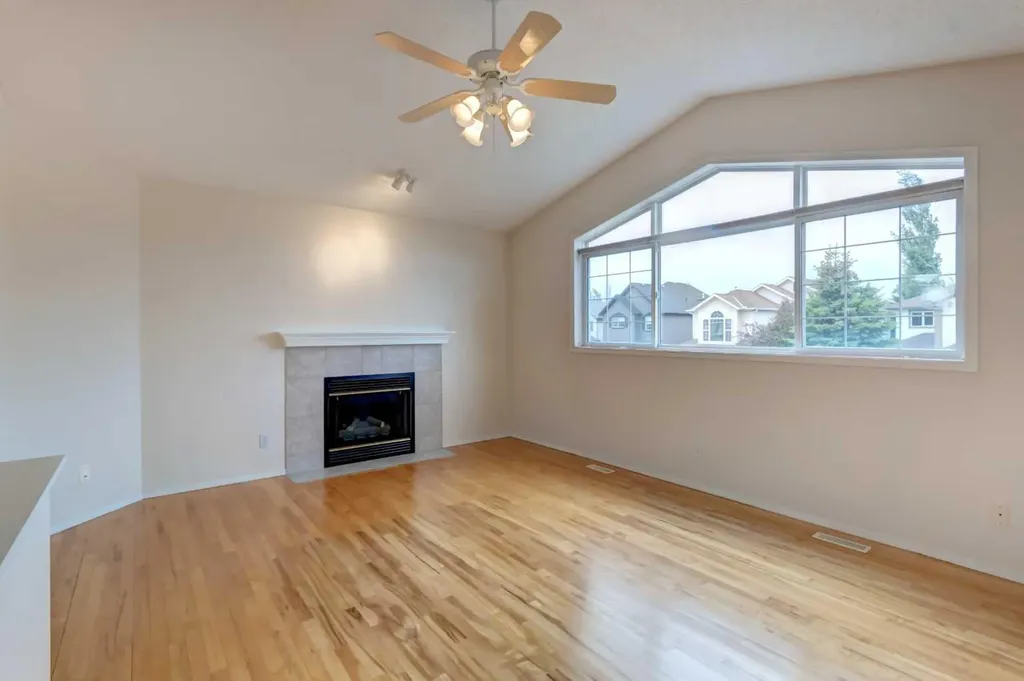 111 Sierra Nevada Way SW Calgary AB T3H 3N1