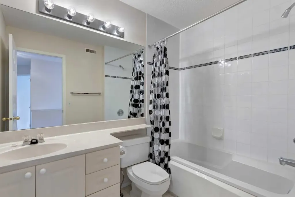 111 Sierra Nevada Way SW Calgary AB T3H 3N1