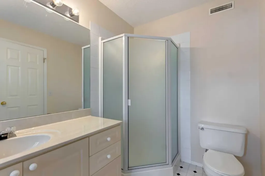 111 Sierra Nevada Way SW Calgary AB T3H 3N1