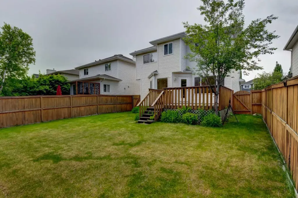 111 Sierra Nevada Way SW Calgary AB T3H 3N1