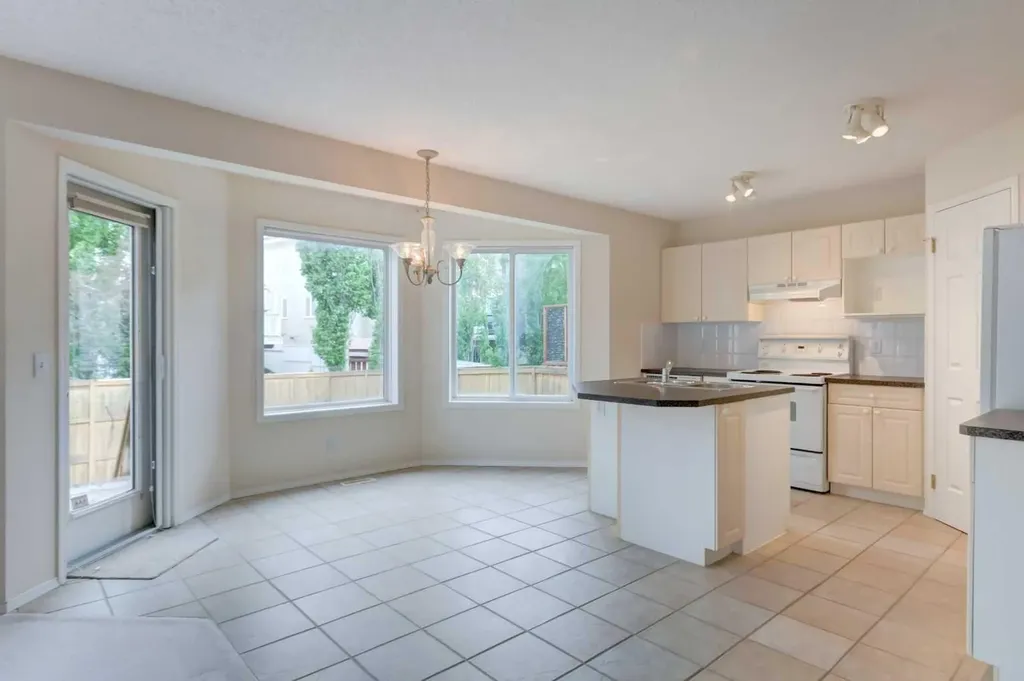 111 Sierra Nevada Way SW Calgary AB T3H 3N1